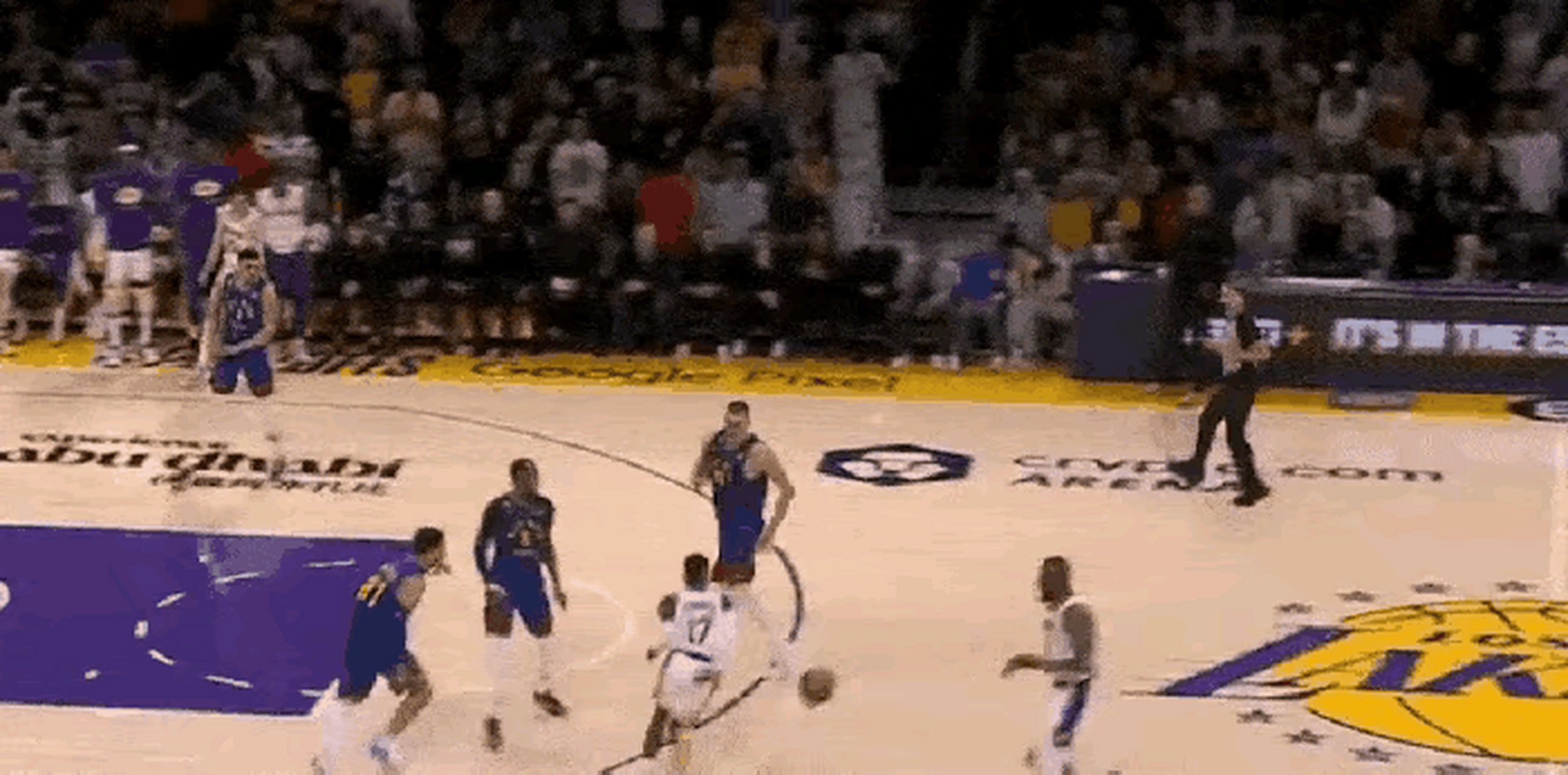 山东队翻盘广东队，詹姆斯刷新纪录