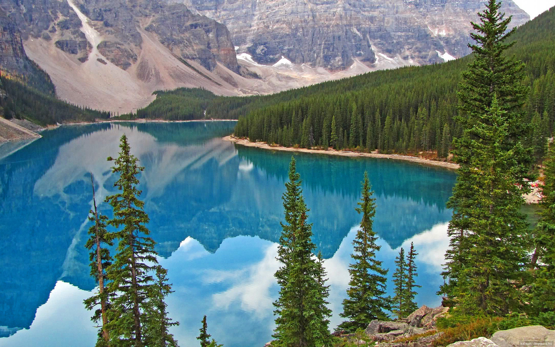 乌克兰风暴席卷老特拉福德，巴尔韦德一锤定音助顿涅茨克矿工横扫曼联